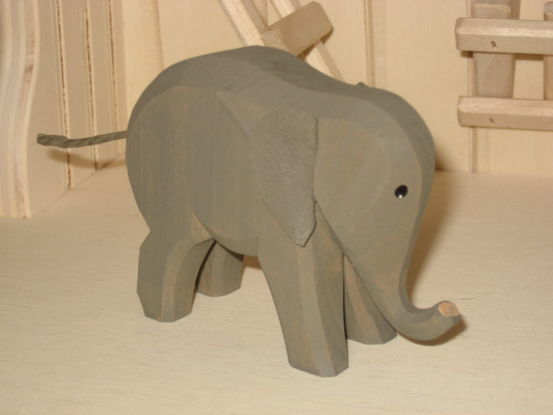 Elefant klein von Lotte Sievers-Hahn